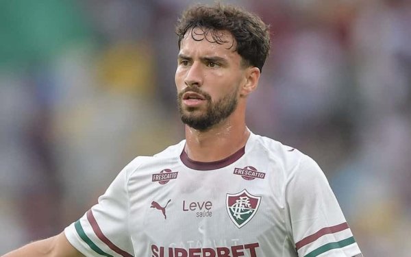 Martinelli passará por artroscopia no joelho e está fora do restante da temporada pelo Fluminense