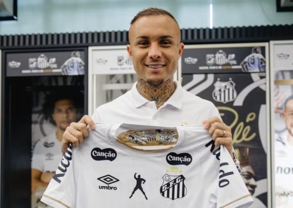 Santos encaminha acordo com a Adidas para 2028 e prepara mudança de fornecedora