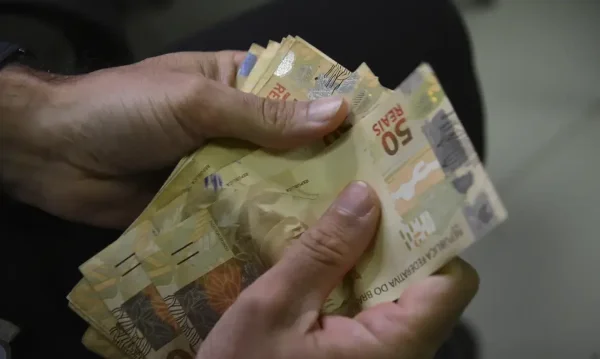 Endividamento das famílias fica em 82% em agosto, segundo pesquisa
