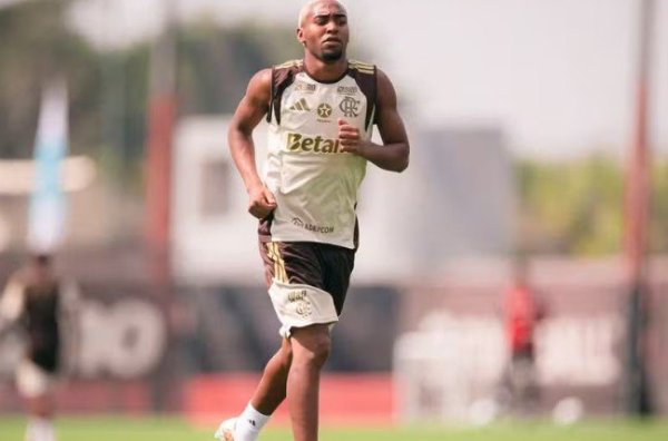 Flamengo encaminha venda de Lorran para o Sharjah, dos Emirados Árabes