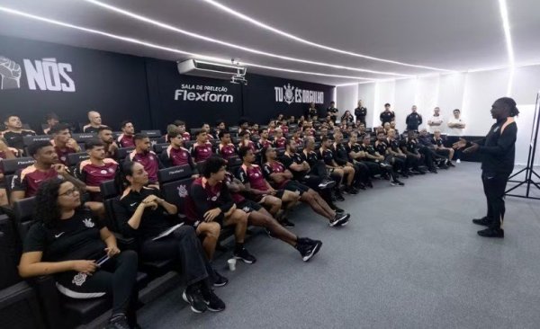 Crise no Corinthians: atraso de direitos de imagem pode permitir rescisão de contratos de jogadores