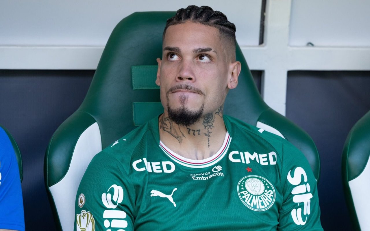 Paulinho avança na recuperação e mira retorno contra o Bahia pelo Palmeiras