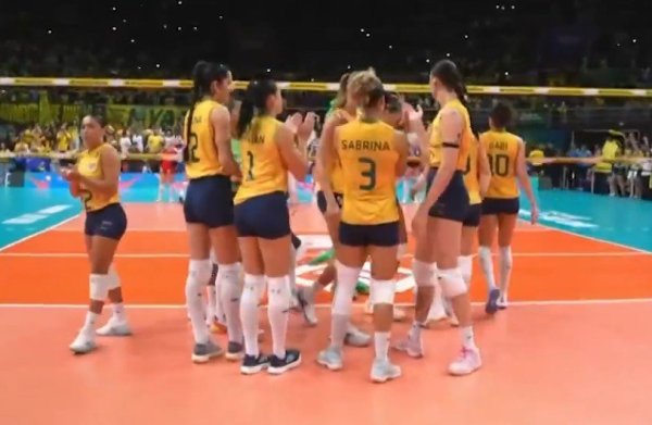 Brasil vence Chile por 3 a 0 e mantém 100% no Pré-Olímpico de vôlei