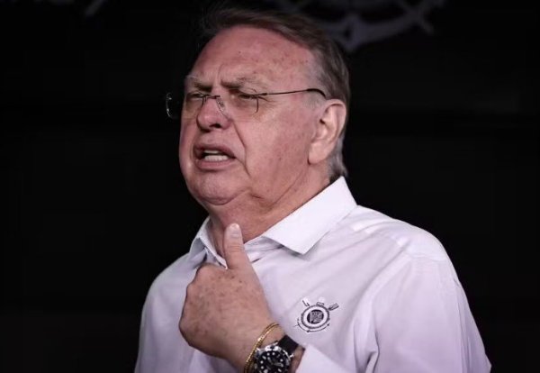 Corinthians atrasa salários de agosto de jogadores e comissão técnica
