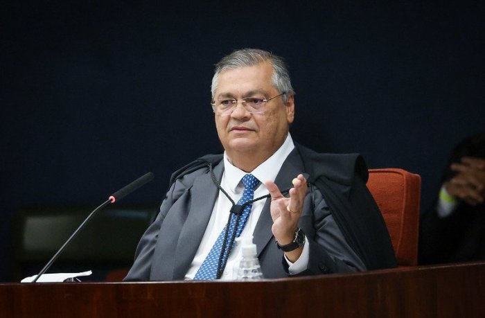 Dino determina avaliação sobre regras da CVM após citar possíveis falhas no caso Master