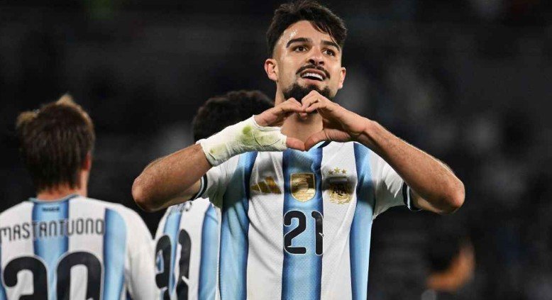 Argentina goleia a Bolívia por 4 a 0, e Flaco López marca seu primeiro gol pela seleção