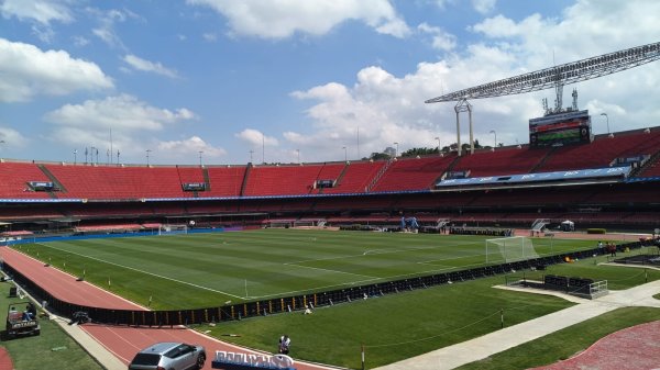 São Paulo bate recorde em venda de ingressos e aguarda maior público do futebol sul-americano feminino de clubes