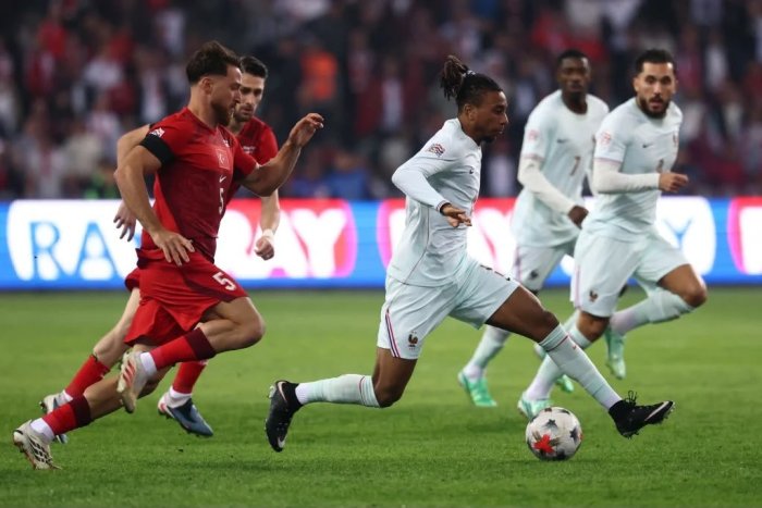 França e Bélgica vencem, e Nations League tem oito jogos nesta sexta-feira