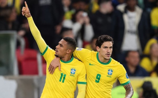 Com três gols flamenguistas, Brasil vence a Índia em último amistoso da Data FIFA