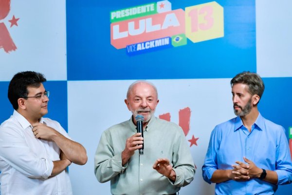Lula critica Globo após almoço com Flávio Bolsonaro: “não merece confiança”