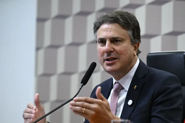 PEC da Segurança: Líder do PT apresenta emenda para reduzir maioridade para 16 anos; oposição quer 14 anos para crimes graves