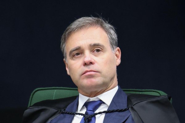 Mendonça derruba sigilo de ação sobre pagamentos de Vorcaro