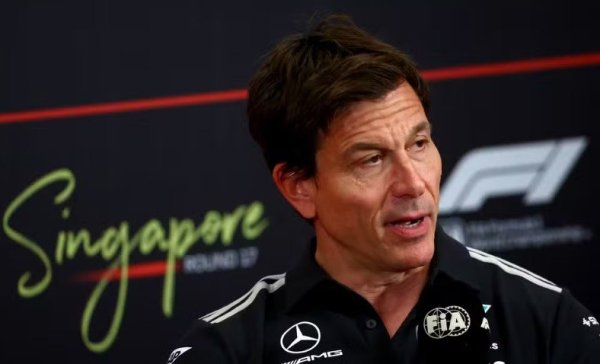 Chefe da Mercedes elogia reação da Red Bull e aposta em rival para 2027