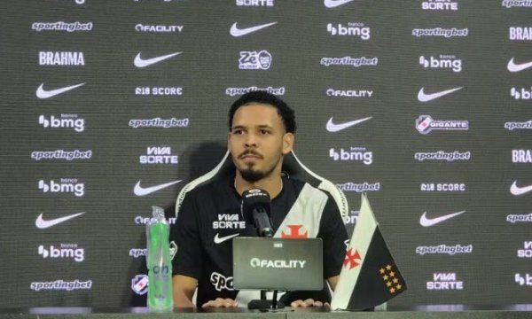 Gabriel é apresentado ao Vasco e relembra origem como atacante: “Minha escola foi a rua”