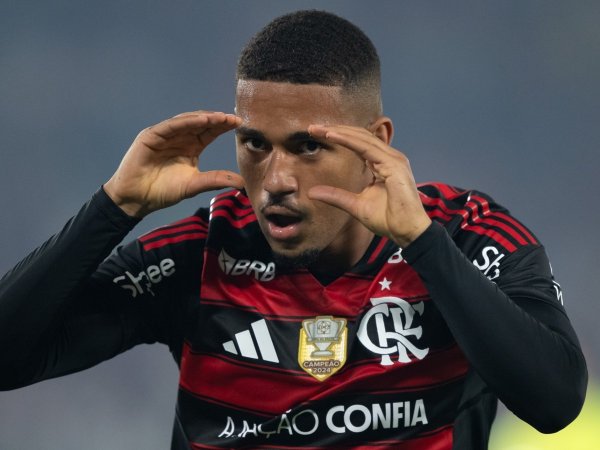 Não é só Paquetá: Flamengo tinha parcelas de cinco reforços atreladas ao dinheiro da Betano