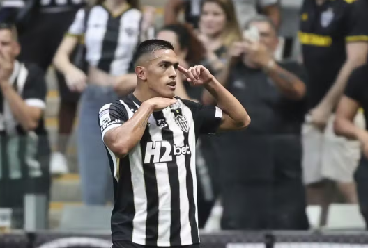 Cuello recebe proposta da Rússia, e Atlético-MG avalia negociar atacante