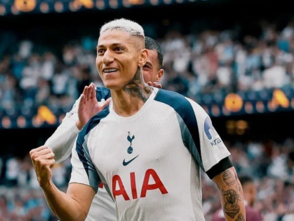 Vasco inicia contatos para contratar Richarlison