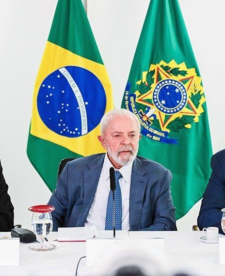 Lula diz que autoridades não podem usar cargo em benefício pessoal