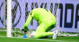 Herói da classificação do Palmeiras, Carlos Miguel faz mistério sobre “cola” nos pênaltis: “Não conto para ninguém”