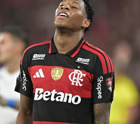 Negociação cancelada: Gonzalo Plata retorna ao Flamengo após exames médicos no Dínamo de Moscou