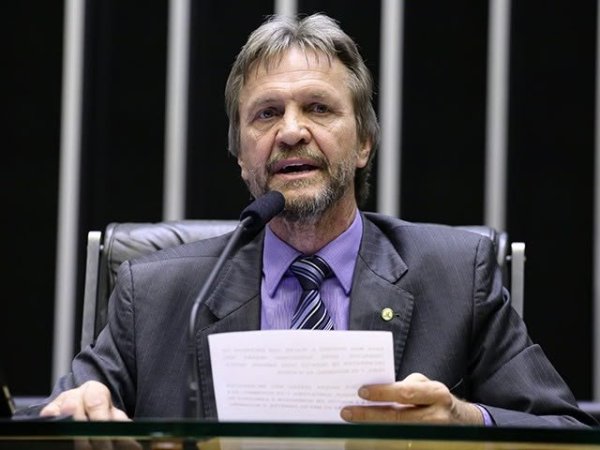 Deputado Pedro Uczai recebe alta após sofrer AVC durante reunião na Câmara