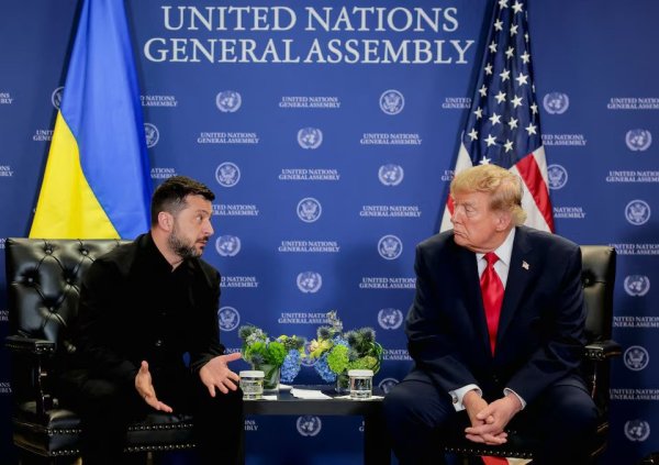 Trump diz que Rússia e Ucrânia devem chegar a acordo para pôr fim à guerra