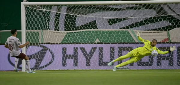 Palmeiras supera trauma dos pênaltis, e Carlos Miguel vira herói novamente na Libertadores