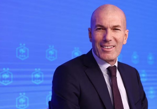 Zidane anuncia primeira convocação da França com cinco novidades