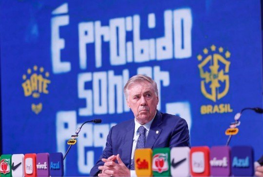 Ancelotti aprova plano da CBF para reduzir limite de estrangeiros no Brasileirão