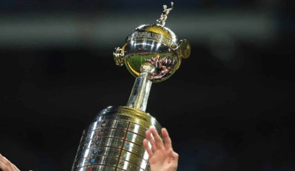 Conmebol define arbitragem das semifinais da Libertadores
