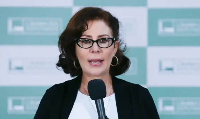 Zambelli pede salvo-conduto para voltar ao Brasil e votar na mãe, candidata a deputada federal
