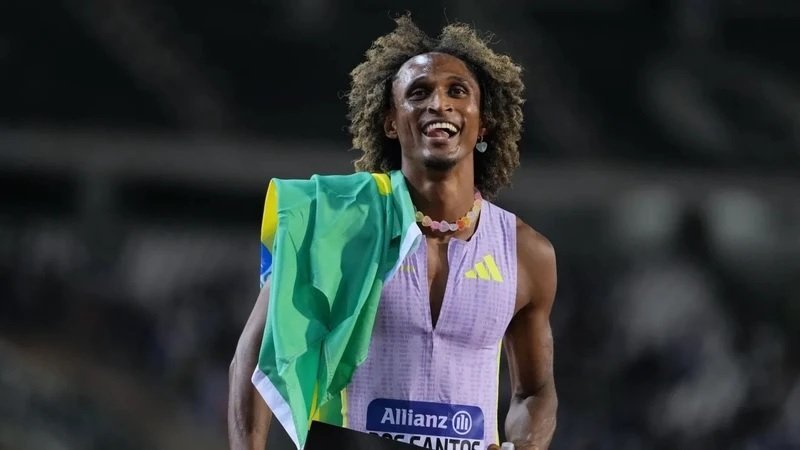 Alison dos Santos vence em Bruxelas e conquista tricampeonato da Diamond League