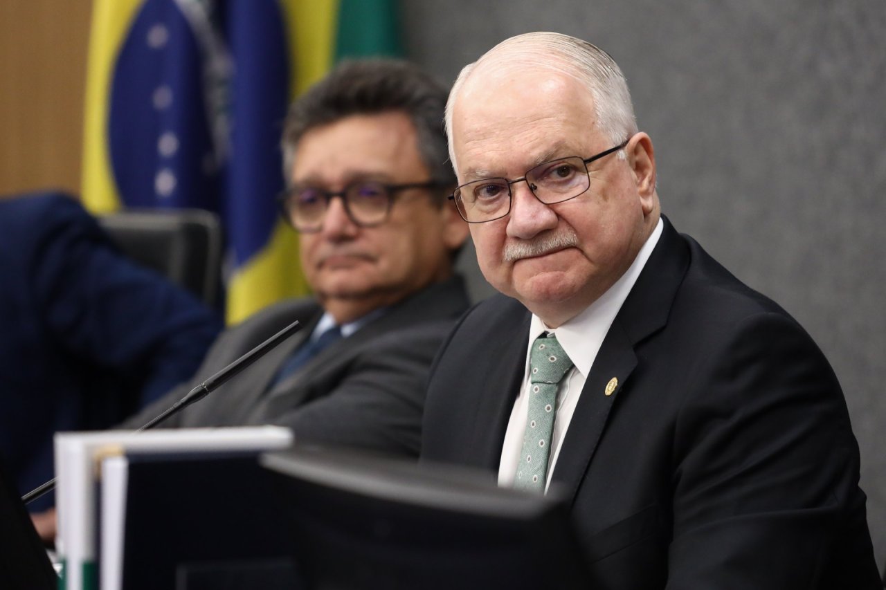 Fachin deve analisar pedido da PF para prorrogar investigação sobre Lulinha