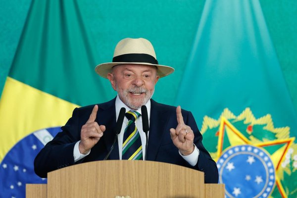 Governo envia mensagens a idosos para incentivar a votar como prova de vida