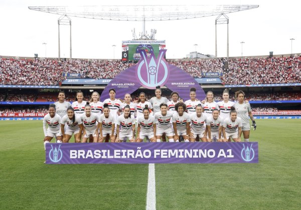 São Paulo empata com o Corinthians no MorumBis e conquista o Brasileirão Feminino