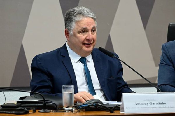 TSE forma maioria para anular votos de Garotinho e pode eleger Douglas Ruas no 1º turno