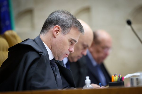 Advogados pedem que Fachin devolva processo de primo de Vorcaro a Mendonça