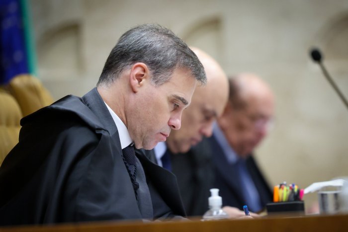 Advogados pedem que Fachin devolva processo de primo de Vorcaro a Mendonça
