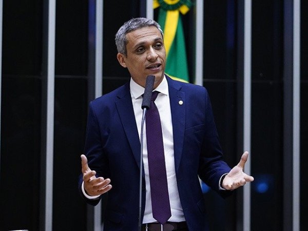 Gustavo Gayer e Gracinha Caiado são eleitos para o Senado em Goiás