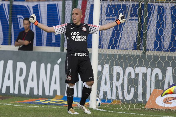 Sem Marcelo Paz, Júlio César ganhará mais responsabilidades na diretoria do Corinthians