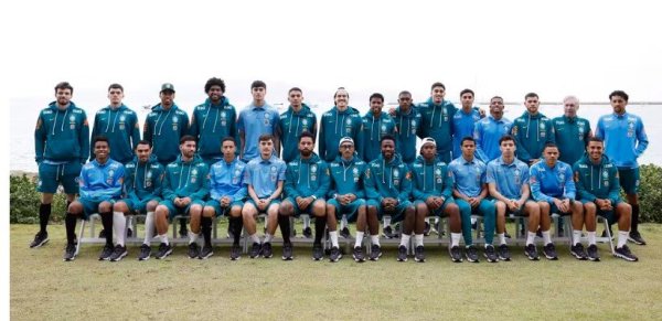 Raphinha assume a camisa 10 da Seleção, e Endrick herda a 9 em amistosos