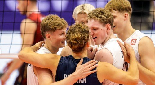 Finlândia derruba a Itália em Turim e avança à semifinal do Europeu