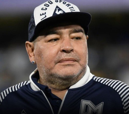 Perito não descarta Covid-19 como causa da morte de Maradona