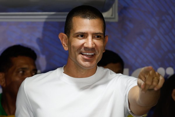 TRE recalcula votos no RJ neste sábado e deve confirmar eleição de Douglas Ruas
