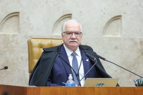 Fachin solicita manifestação da PGR sobre afastamento do diretor da PF