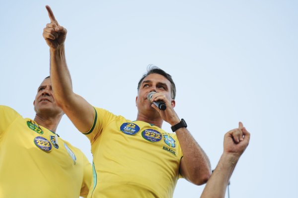 Pesquisa Meio/Ideia mostra empate técnico entre Lula e Flávio Bolsonaro no 1º turno