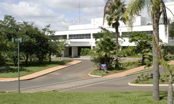 Campanha de Lula pede ao TSE investigação sobre suspensão de serviços dos EUA