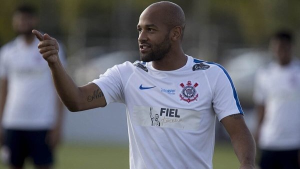 Corinthians terá que pagar mais de R$ 10 milhões por dívida ligada a Fellipe Bastos