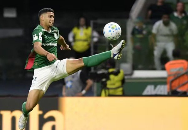 STJD mantém suspensão de Arthur, e Palmeiras terá desfalque contra o Botafogo