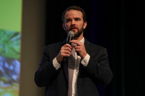 Ministro da Fazenda questiona reação do mercado após resultados do 1º turno